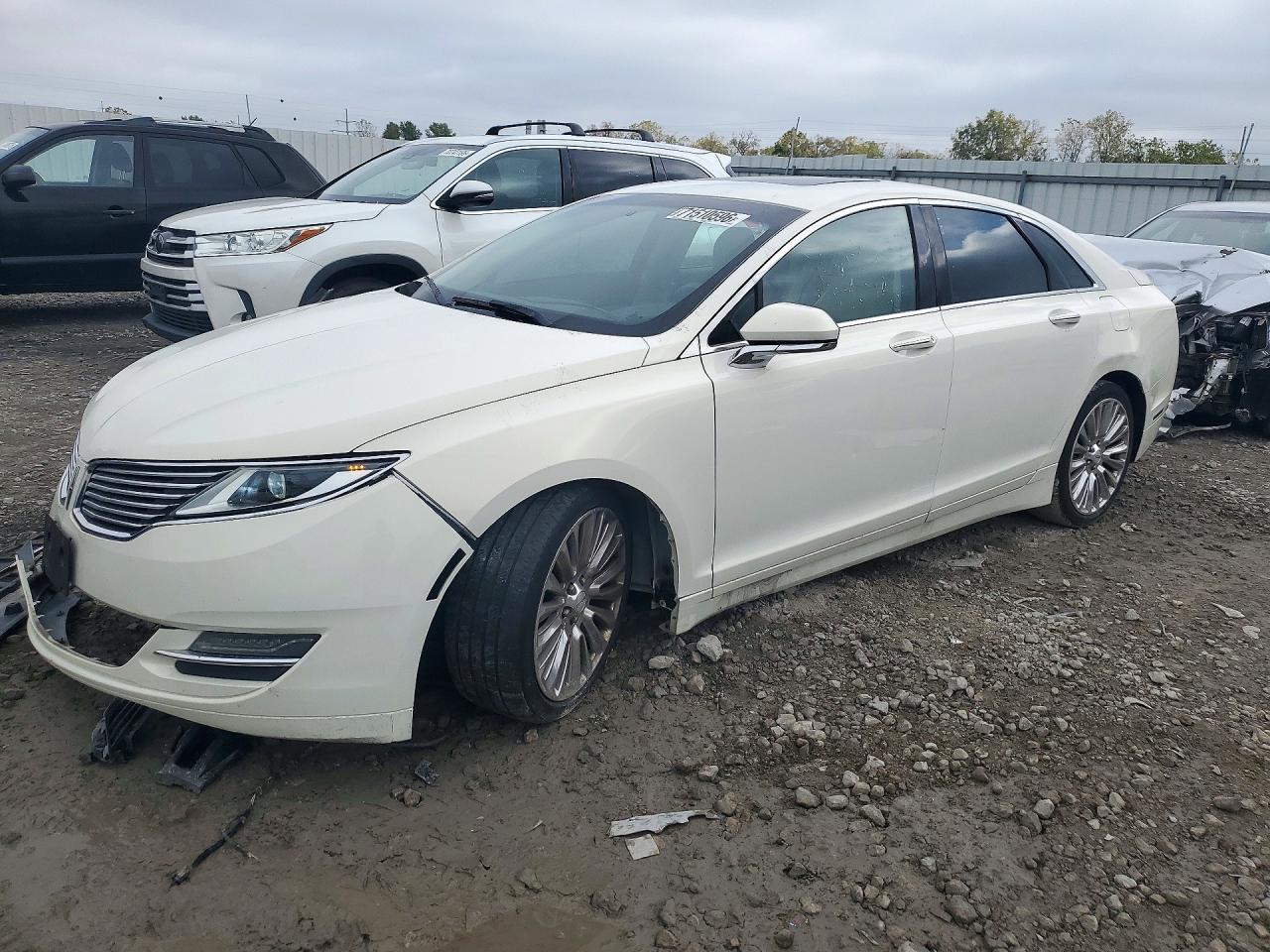2013 LINCOLN MKZ | 3LN6L2G98DR822953 | UPCARS