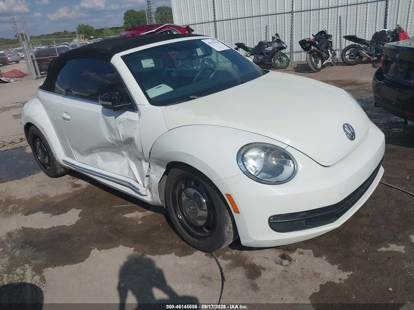 2013 VOLKSWAGEN BEETLE 2.5L | 3VW5X7AT0DM831940 | UPCARS