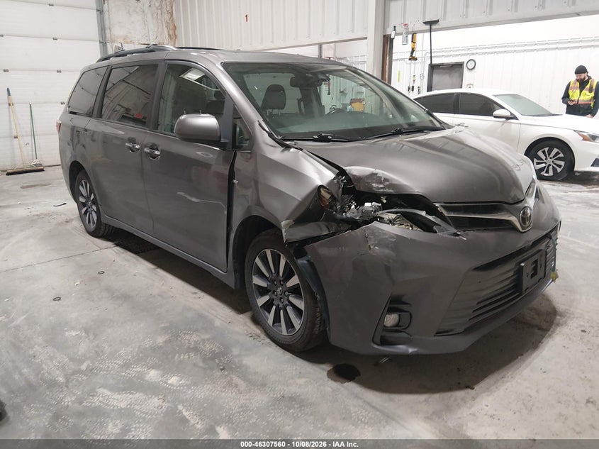 2018 TOYOTA SIENNA XLE 7 PASSENGER | 5TDDZ3DC5JS197260 | UPCARS