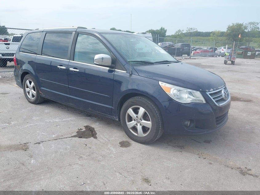2013 VOLKSWAGEN ROUTAN SEL PREMIUM | 2C4RVADG7DR725760 | UPCARS