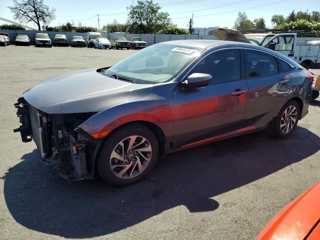 2018 HONDA CIVIC EX | 2HGFC2F7XJH513076 | UPCARS