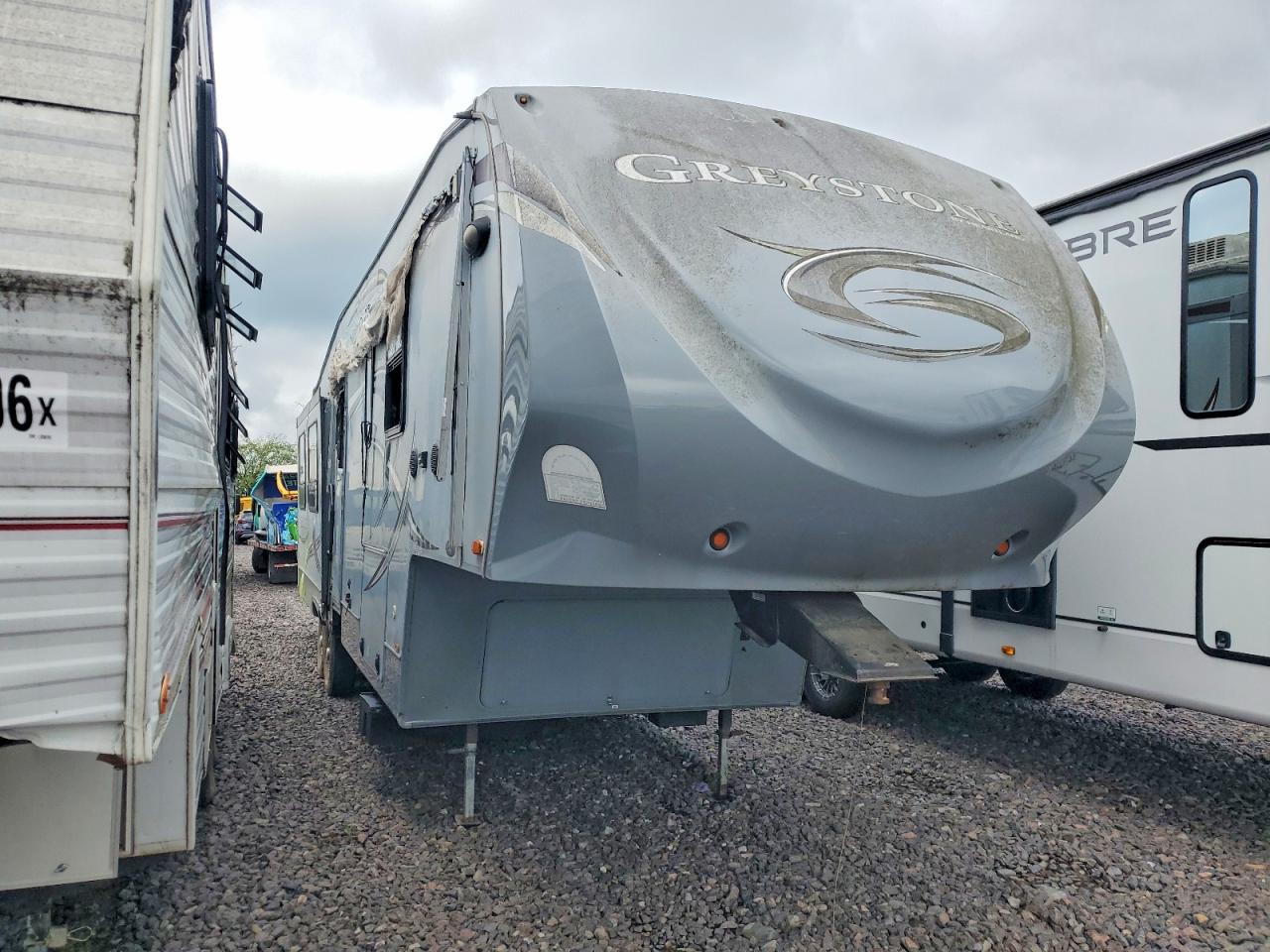 2013 GREY GREYSTONE HEARTLAND STONE CAMPER | 5SFSG3723DE251727 | UPCARS
