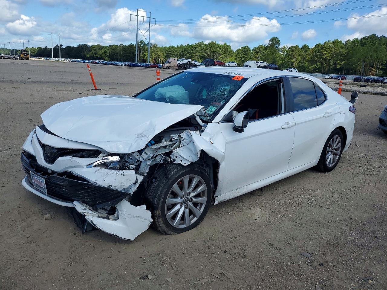 2019 TOYOTA CAMRY LE | 4T1B11HK9KU789824 | UPCARS