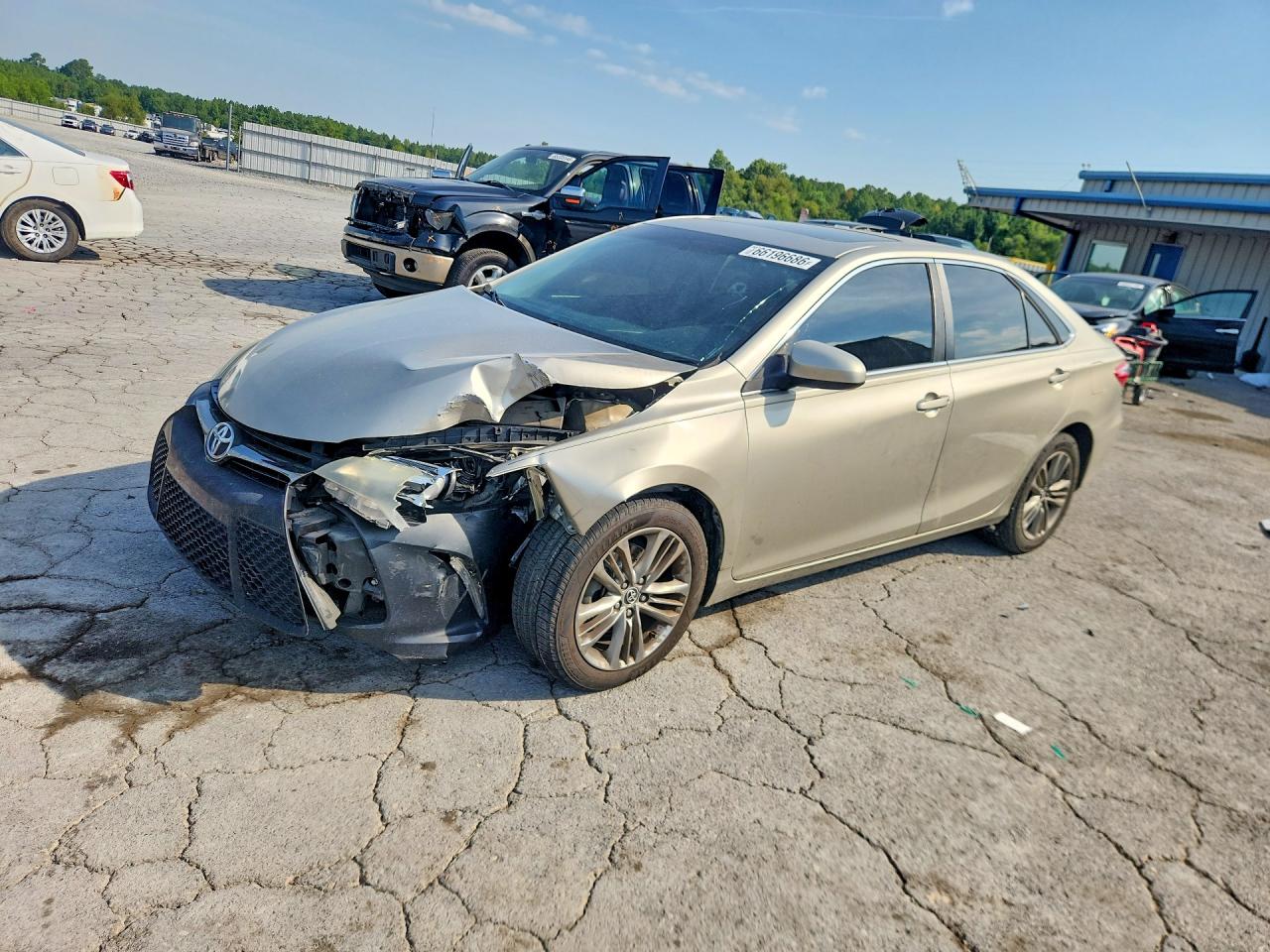 2015 TOYOTA CAMRY SE | 4T1BF1FK8FU085981 | UPCARS