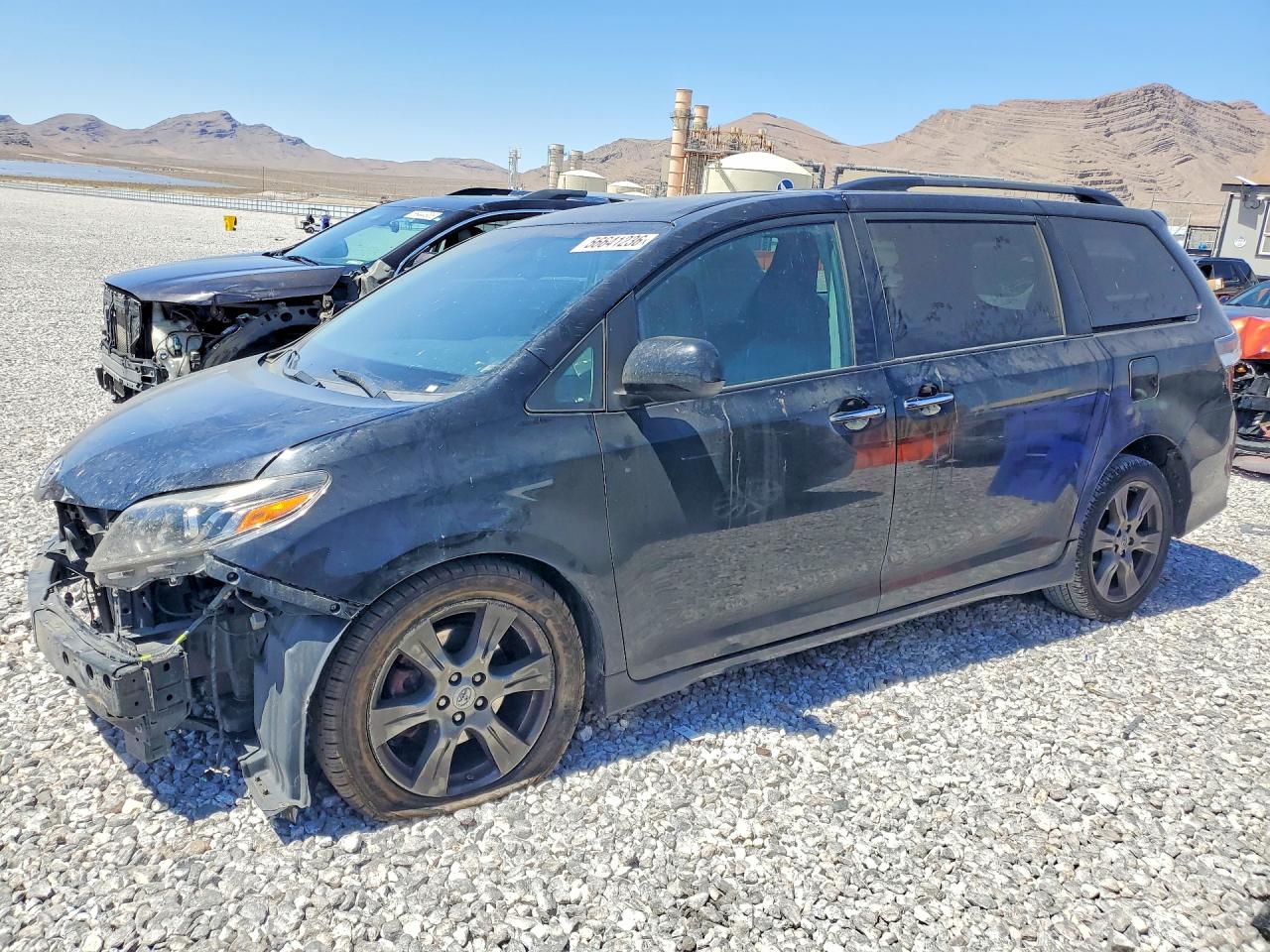 2017 TOYOTA SIENNA SE | 5TDXZ3DC4HS822870 | UPCARS