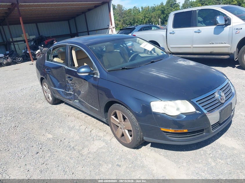 2008 VOLKSWAGEN PASSAT KOMFORT | WVWAK73C68E061543 | UPCARS