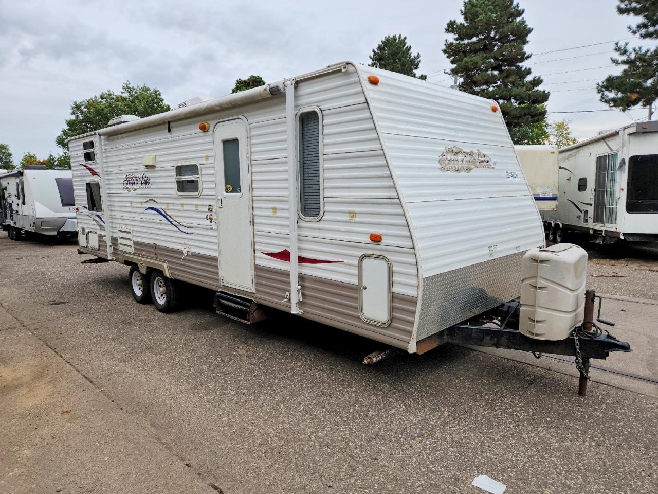 2011 GULF STREAM AMERI-LIT E CAMPER | 1NL1GTL29B1105111 | UPCARS