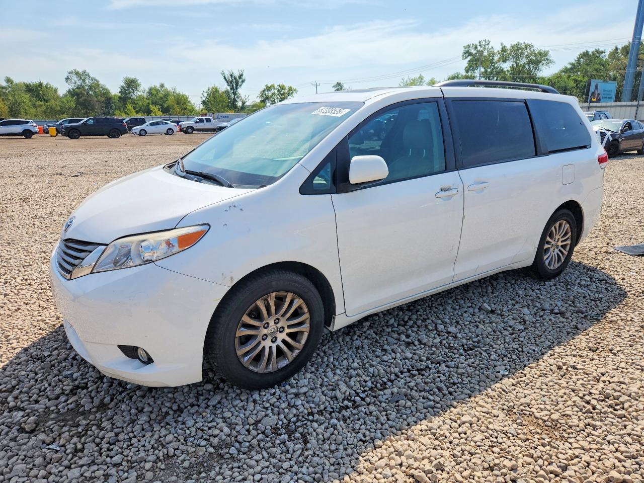 2011 TOYOTA SIENNA XLE 8-PASSENGER | 5TDYK3DC4BS117843 | UPCARS