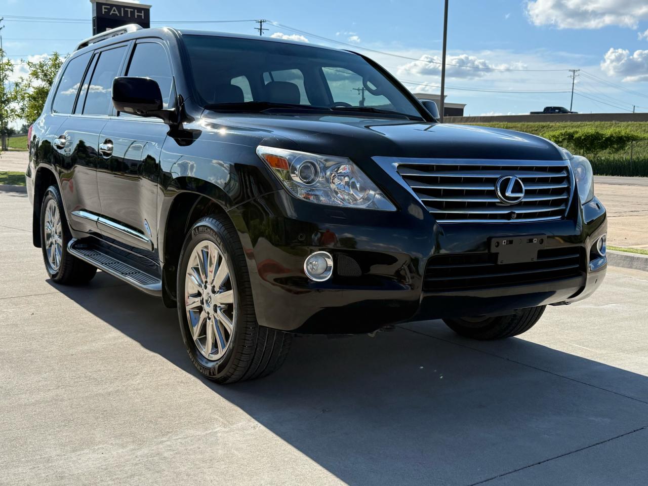 2011 LEXUS LX 570 | JTJHY7AX5B4083143 | UPCARS