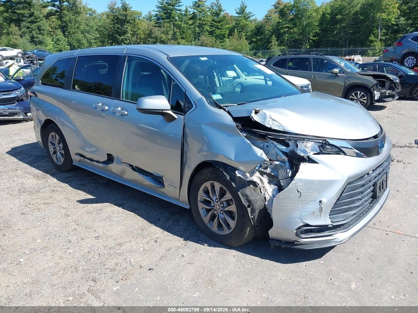 2021 TOYOTA SIENNA LE | 5TDKSKFC2MS015098 | UPCARS