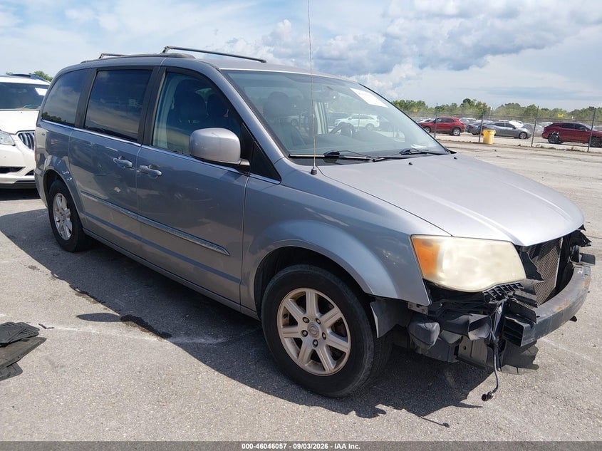 2013 CHRYSLER TOWN & COUNTRY TOURING | 2C4RC1BG2DR583181 | UPCARS