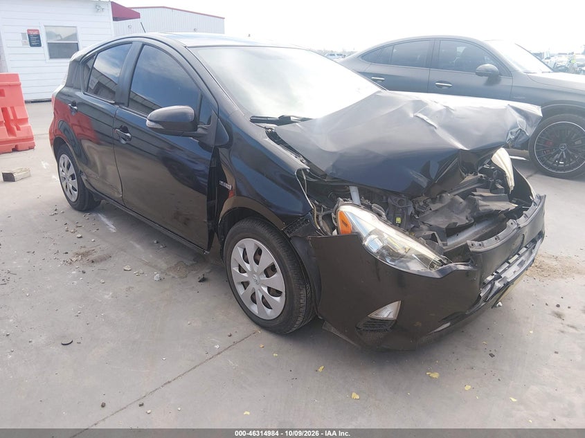 2013 TOYOTA PRIUS C THREE | JTDKDTB33D1050431 | UPCARS