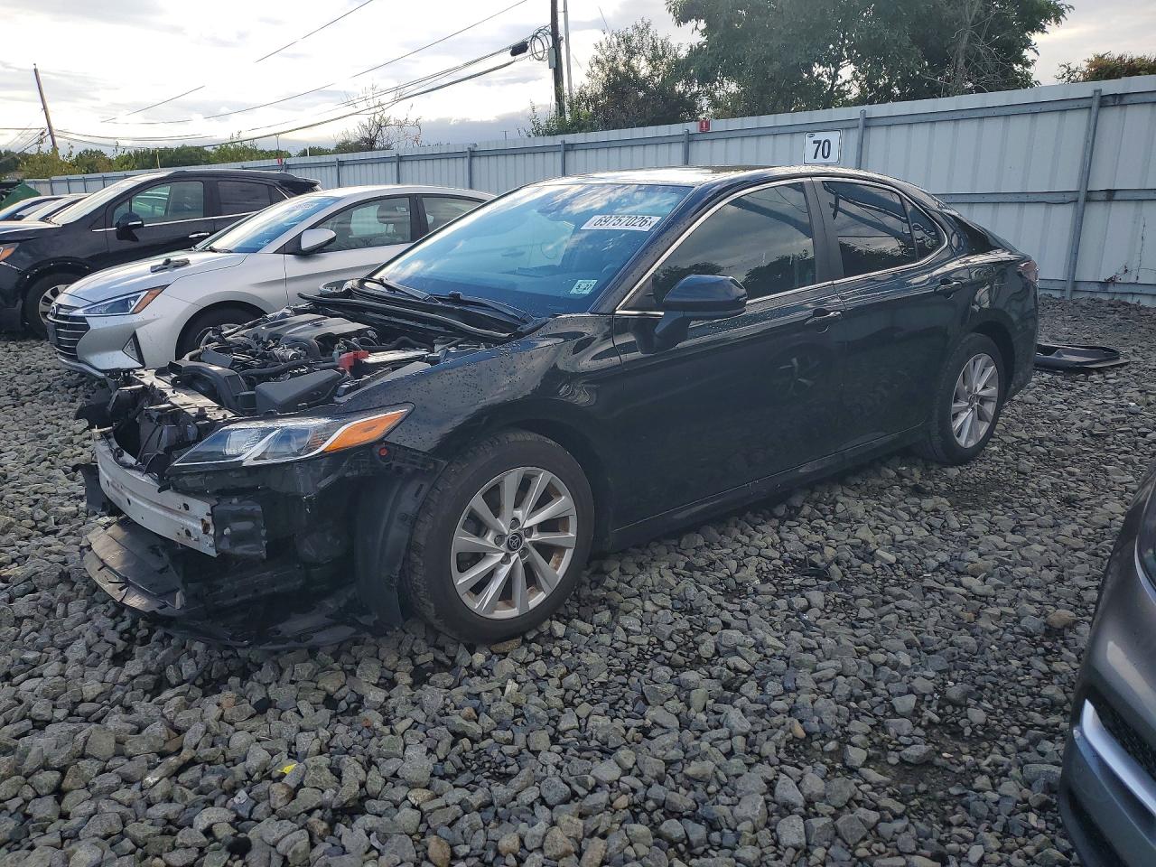 2022 TOYOTA CAMRY LE | 4T1C11AK1NU685525 | UPCARS