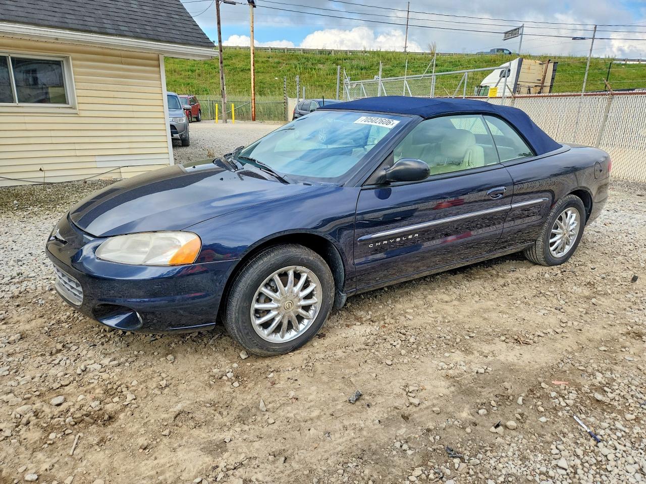 2001 CHRYSLER SEBRING LIMITED | 1C3EL65U31N578520 | UPCARS