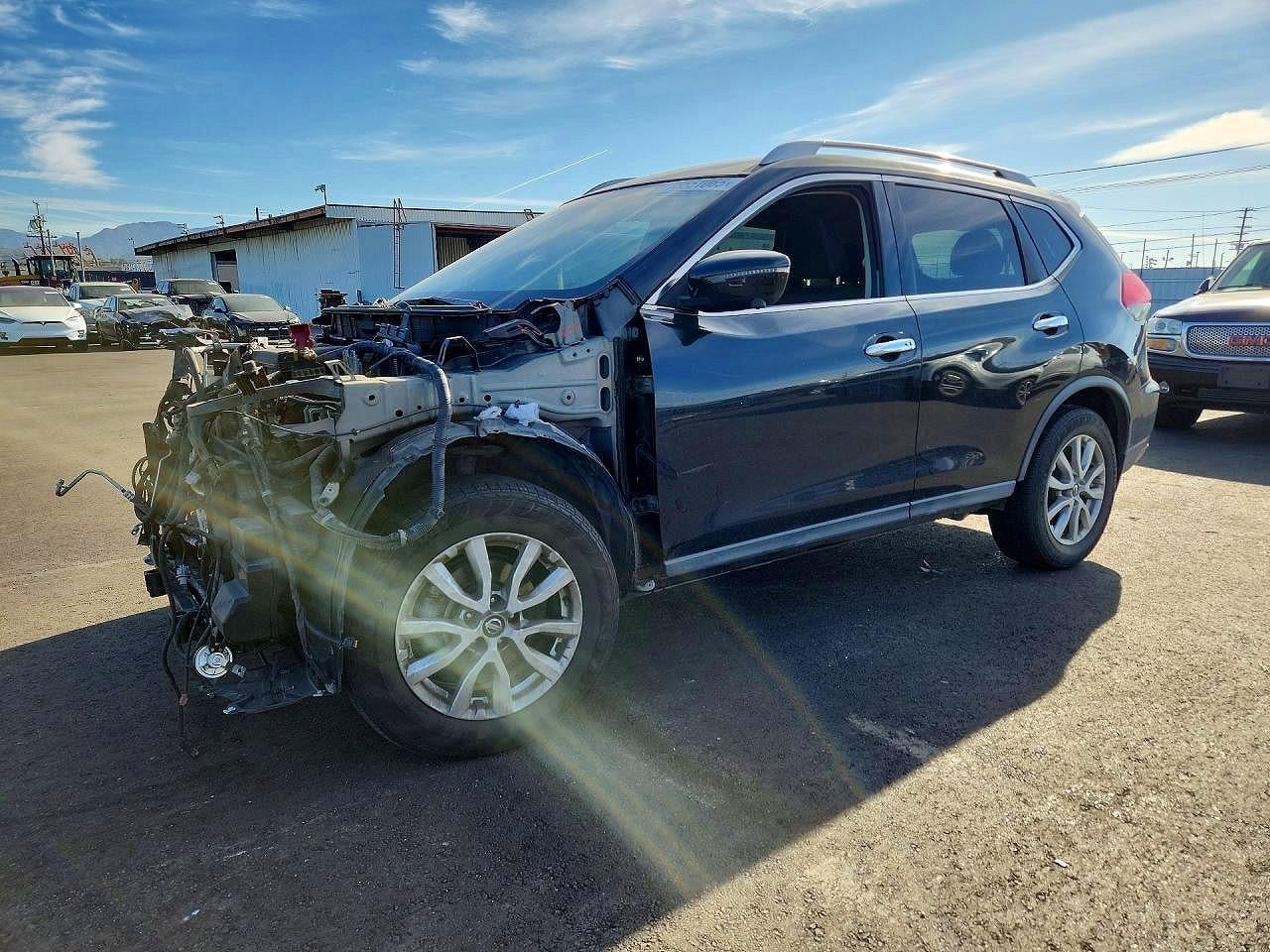 2017 NISSAN ROGUE SV | KNMAT2MT1HP618636 | UPCARS