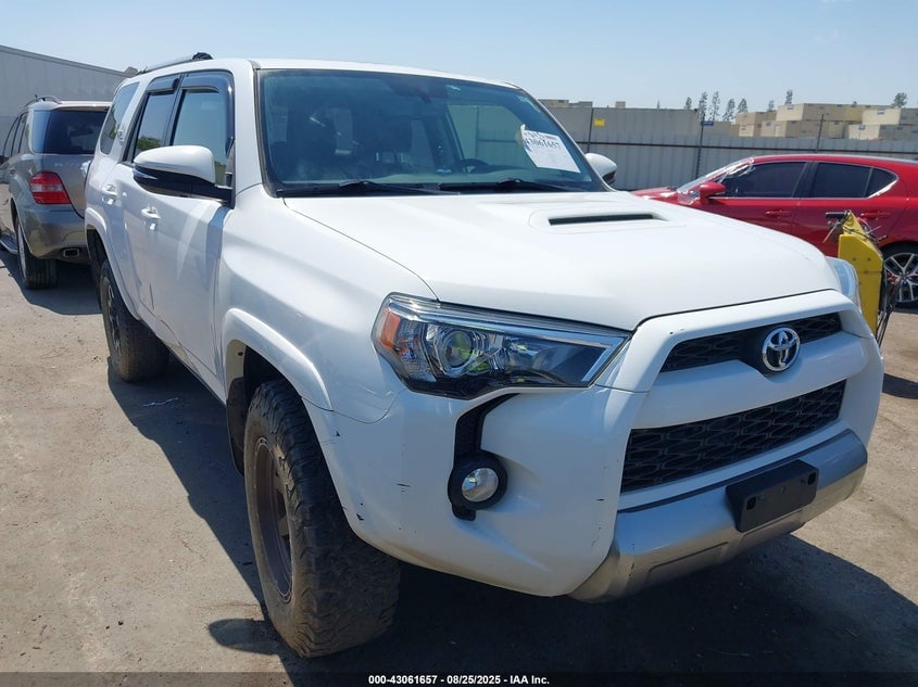 2018 TOYOTA 4RUNNER TRD OFF ROAD PREMIUM | JTEBU5JR3J5577497 | UPCARS