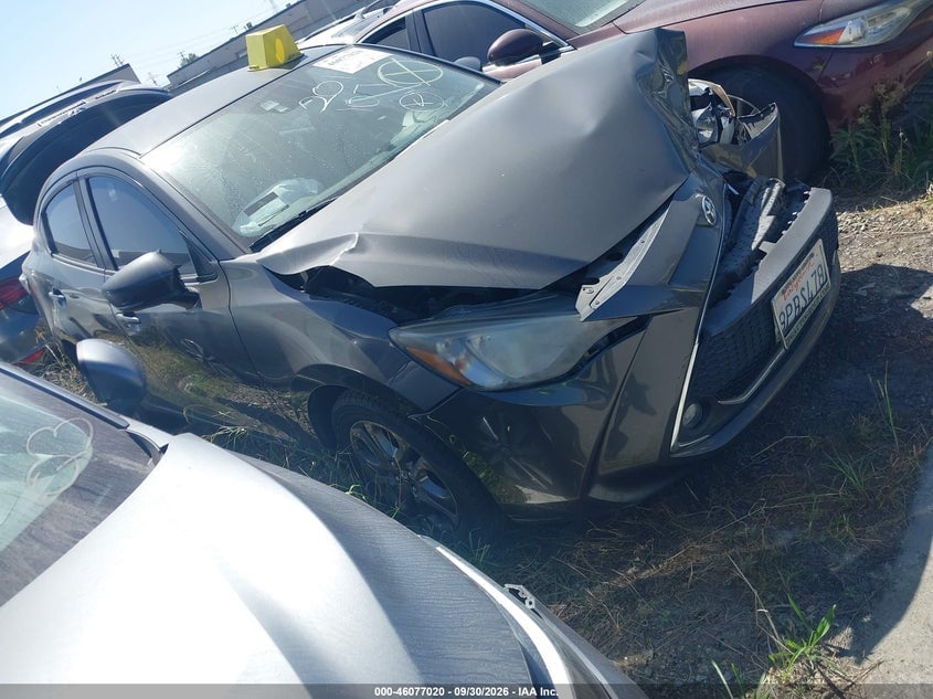 2019 TOYOTA YARIS LE | 3MYDLBYV3KY523592 | UPCARS