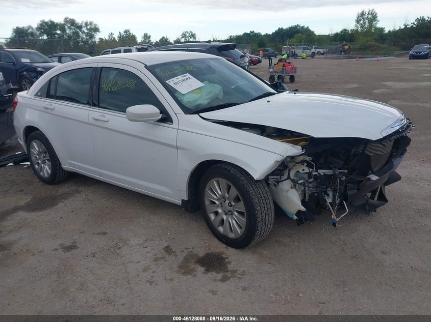 2013 CHRYSLER 200 LX | 1C3CCBAG6DN760863 | UPCARS