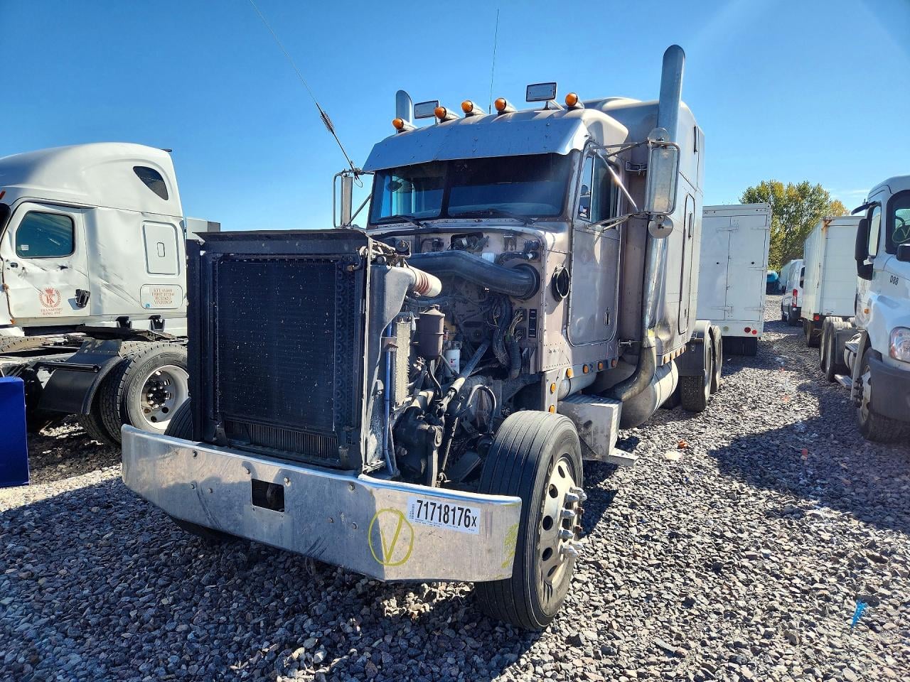 2001 PETERBILT ALL OTHER SEMI TRUCK | 1XP5DU9XX1D561249 | UPCARS