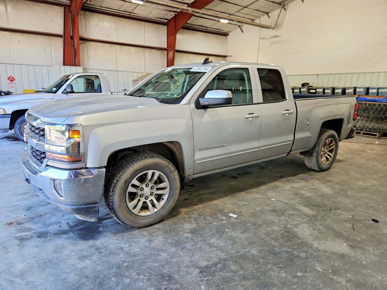 2018 CHEVROLET SILVERADO K1500 LT | 1GCVKREC1JZ158416 | UPCARS