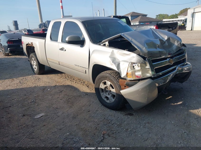 2007 CHEVROLET SILVERADO 1500 LT1 | 2GCEK19J271631736 | UPCARS