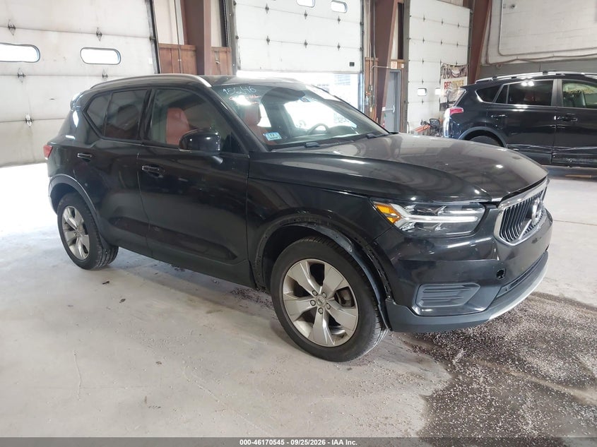 2019 VOLVO XC40 T5 MOMENTUM/T5 R-DESIGN | YV4162XZ9K2009495 | UPCARS