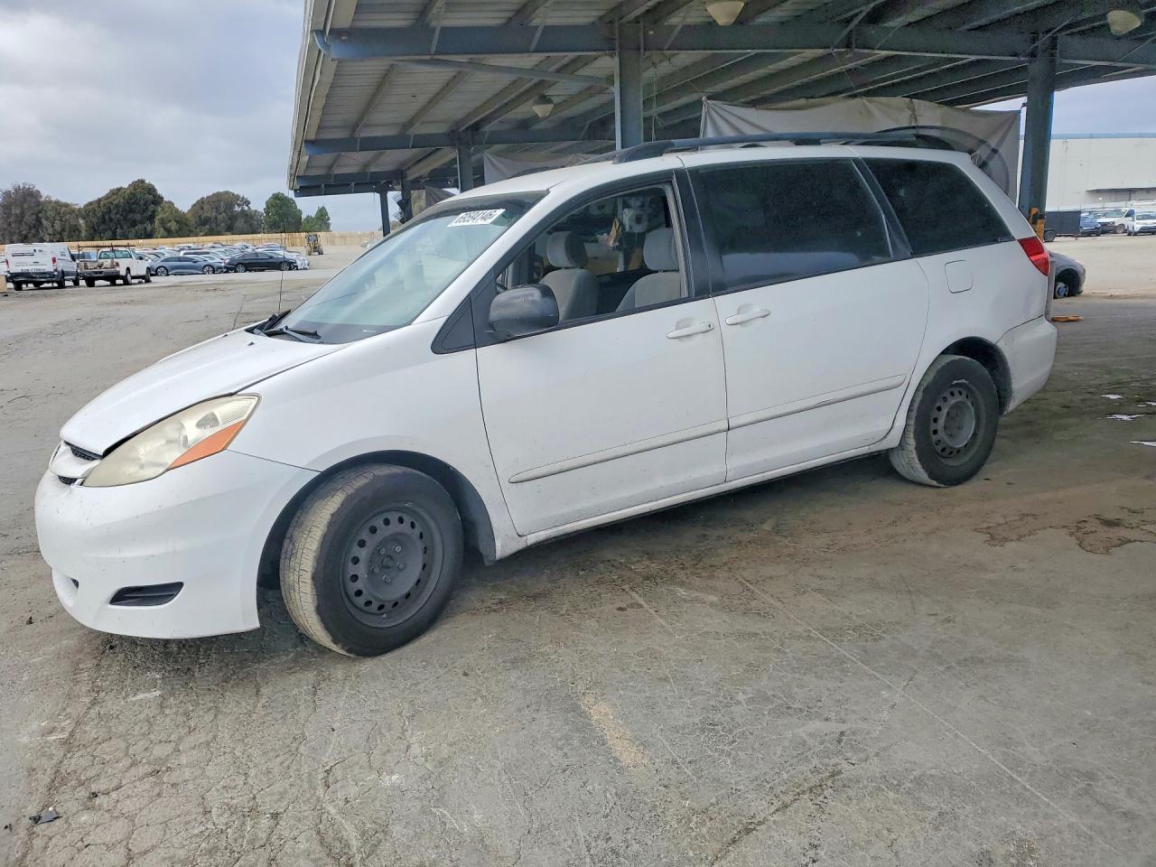 2008 TOYOTA SIENNA LE 8-PASSENGER | 5TDZK23C58S127452 | UPCARS