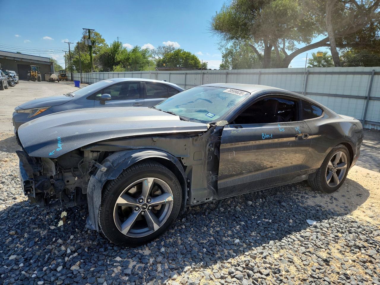 2015 FORD MUSTANG | 1FA6P8AM5F5318039 | UPCARS