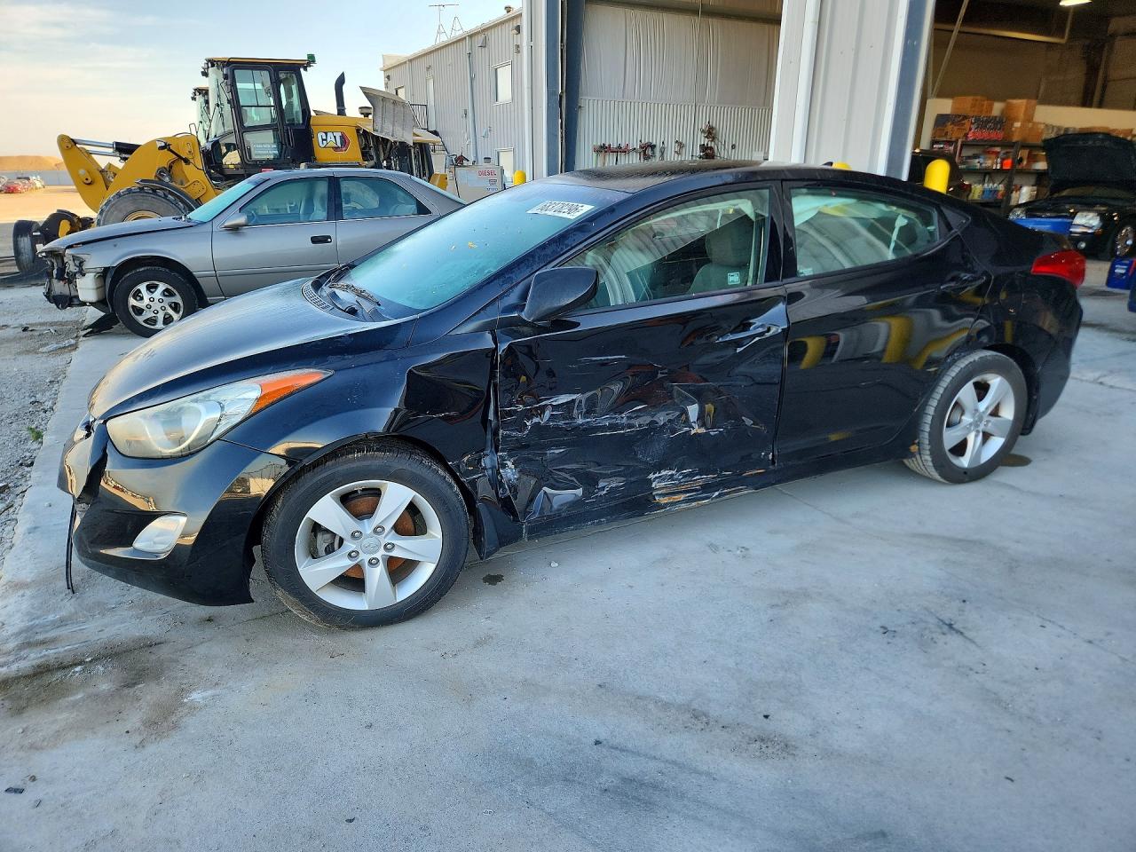 2013 HYUNDAI ELANTRA GLS | 5NPDH4AE4DH399094 | UPCARS