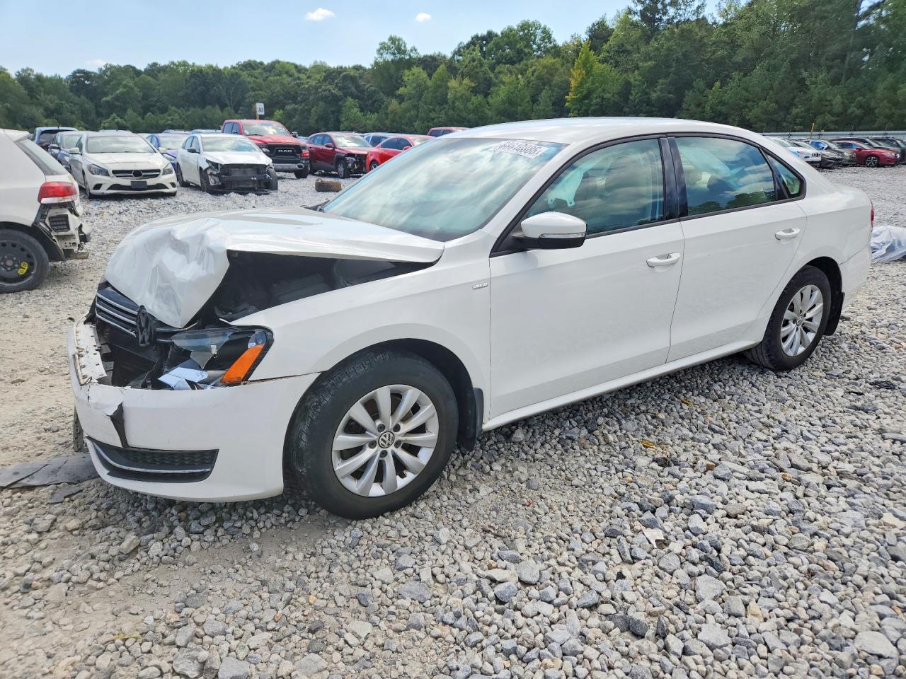 2014 VOLKSWAGEN PASSAT S | 1VWAS7A31EC088379 | UPCARS