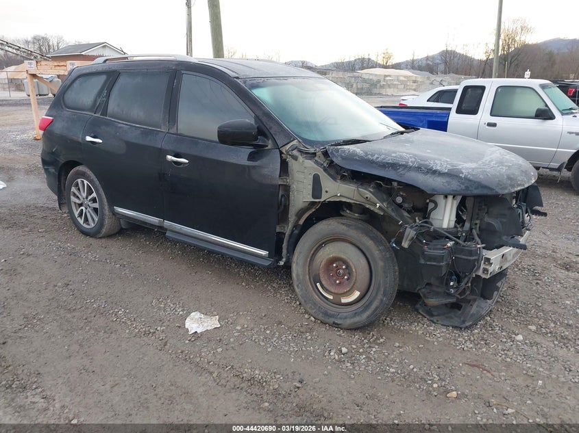 2016 NISSAN PATHFINDER SL | 5N1AR2MN1GC668129 | UPCARS