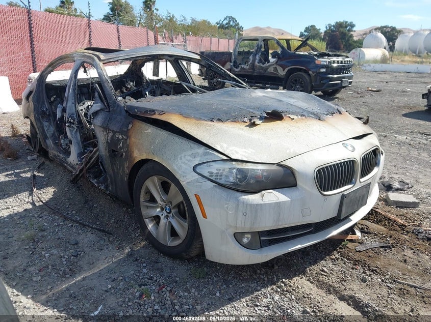 2013 BMW 528I | WBAXG5C57DDY33644 | UPCARS