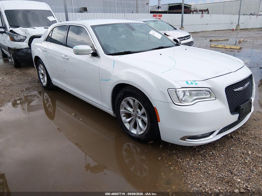 2015 CHRYSLER 300 LIMITED | 2C3CCAAG4FH893840 | UPCARS