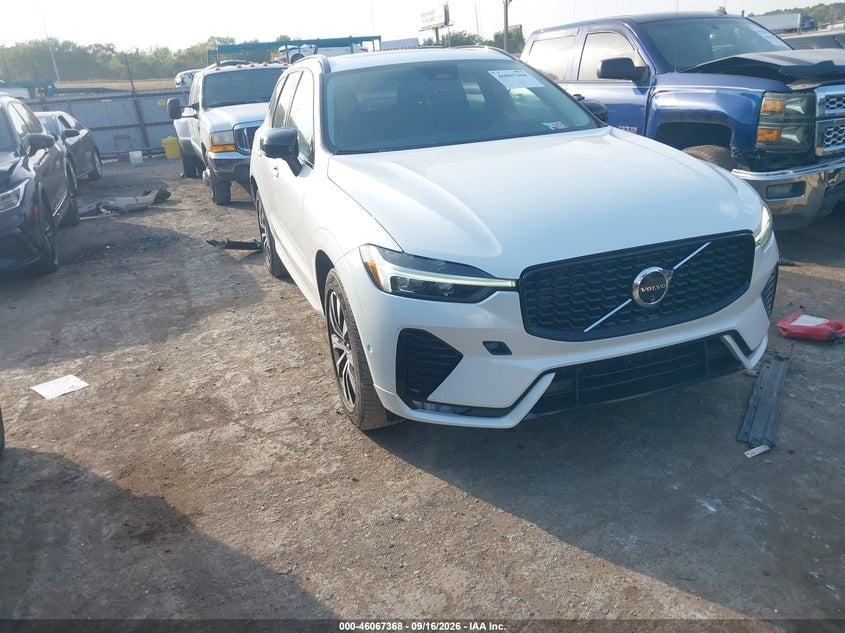2024 VOLVO XC60 B5 PLUS DARK THEME | YV4L12RLXR1911735 | UPCARS