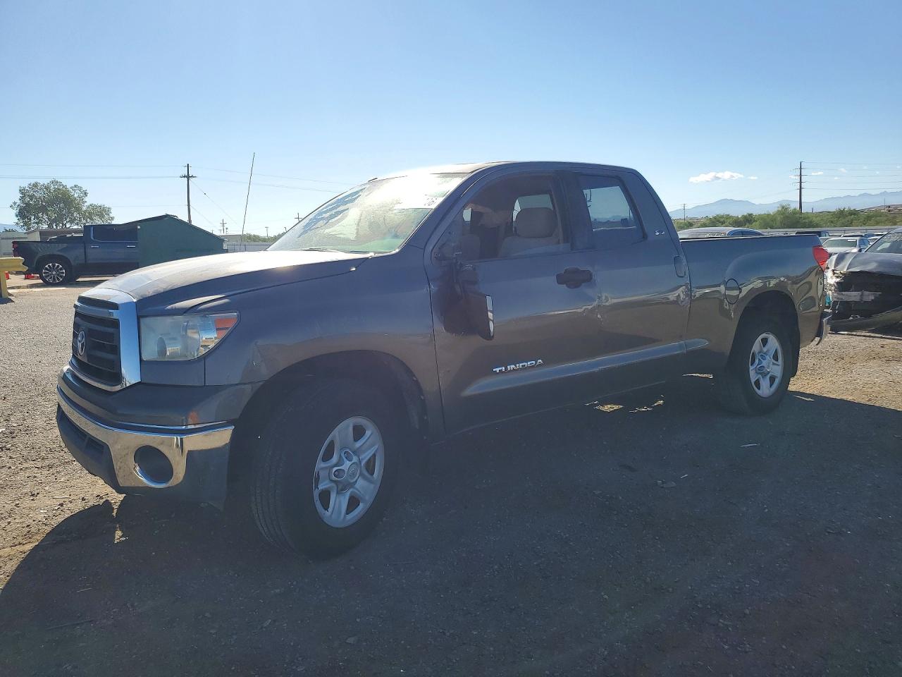 2011 TOYOTA TUNDRA DOUBLE CAB SR5 | 5TFRM5F10BX023216 | UPCARS