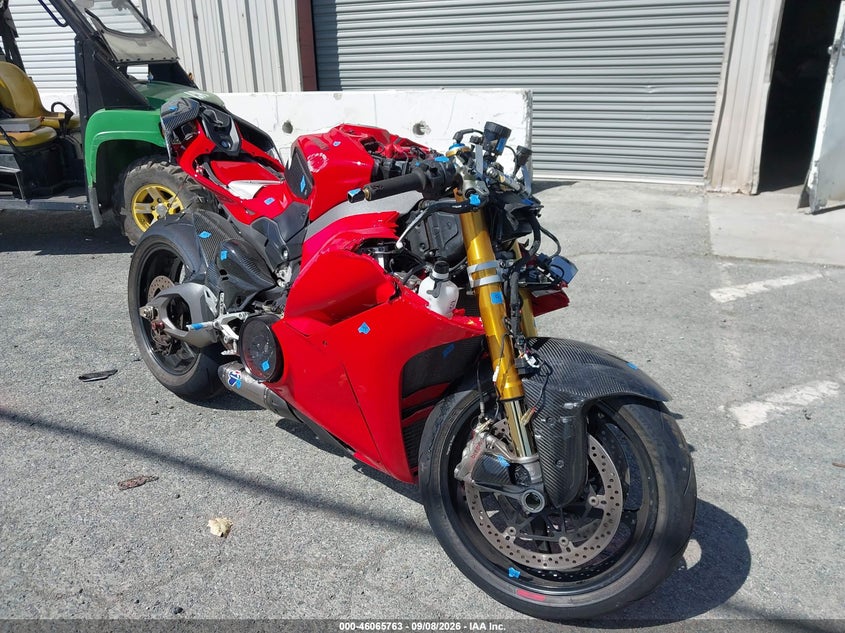 2025 DUCATI PANIGALE V4/V4S | ZDMDAG6W8SB002139 | UPCARS