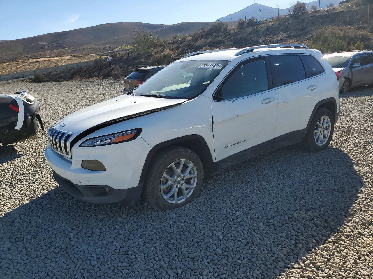 2018 JEEP CHEROKEE LATITUDE | 1C4PJLCB9JD615313 | UPCARS