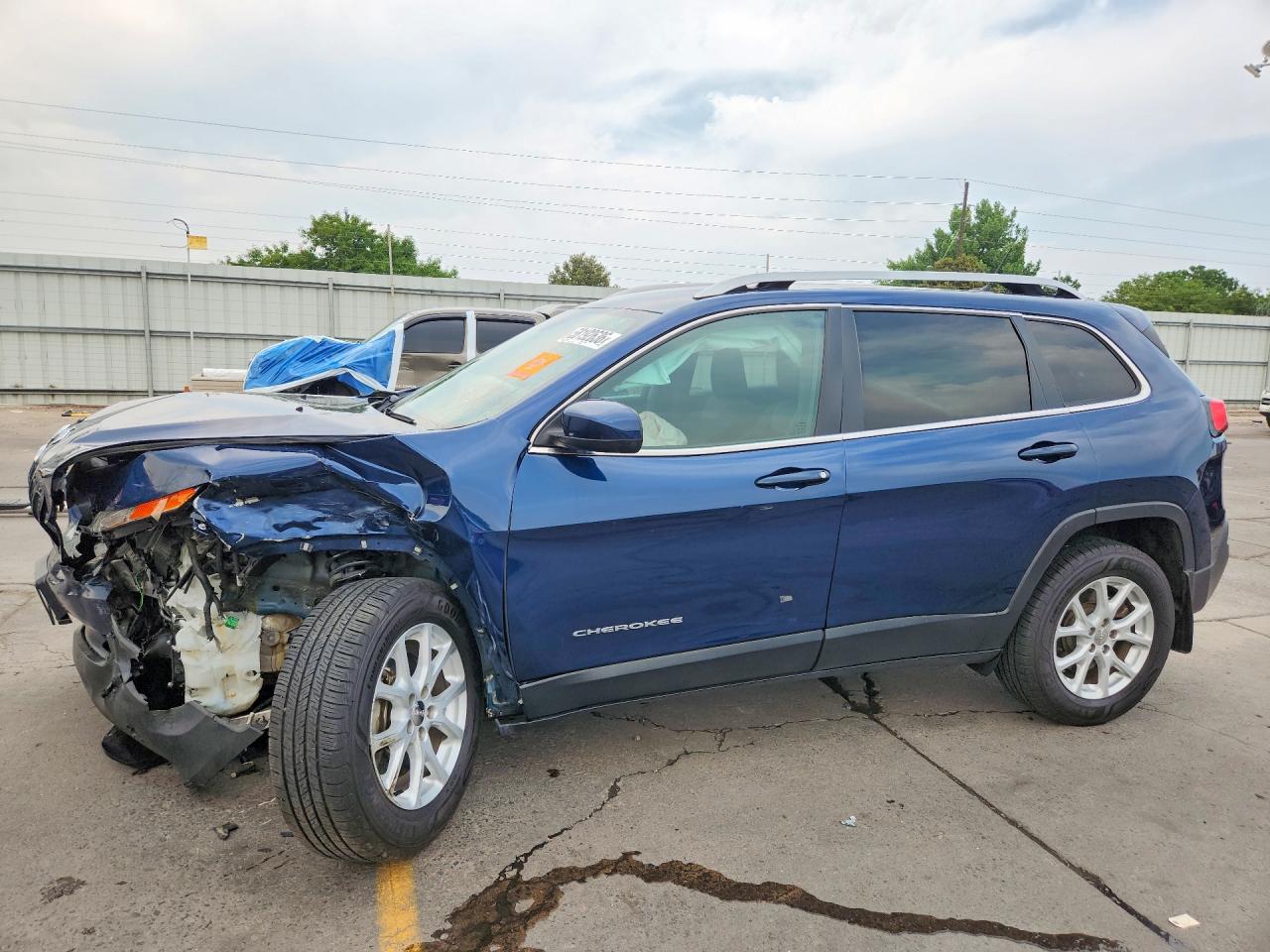 2018 JEEP CHEROKEE LATITUDE | 1C4PJMCX3JD562657 | UPCARS
