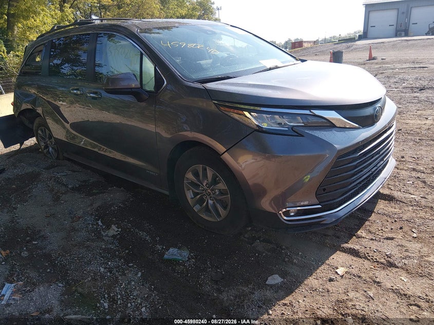 2021 TOYOTA SIENNA XLE | 5TDJRKEC0MS066866 | UPCARS