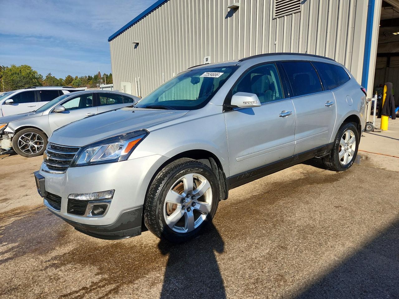 2017 CHEVROLET TRAVERSE LT | 1GNKRGKD2HJ322174 | UPCARS