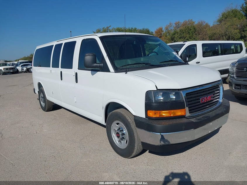 2026 GMC SAVANA PASSENGER 3500 EXTENDED WHEELBASE, LT, RWD | 1GJZ7PF79T1309571 | UPCARS