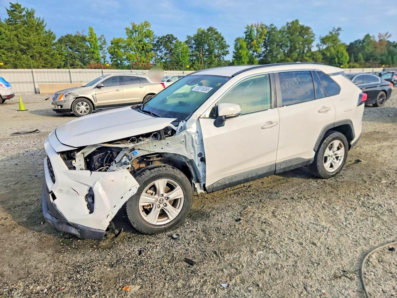 2020 TOYOTA RAV4 XLE | JTMW1RFV2LD059062 | UPCARS