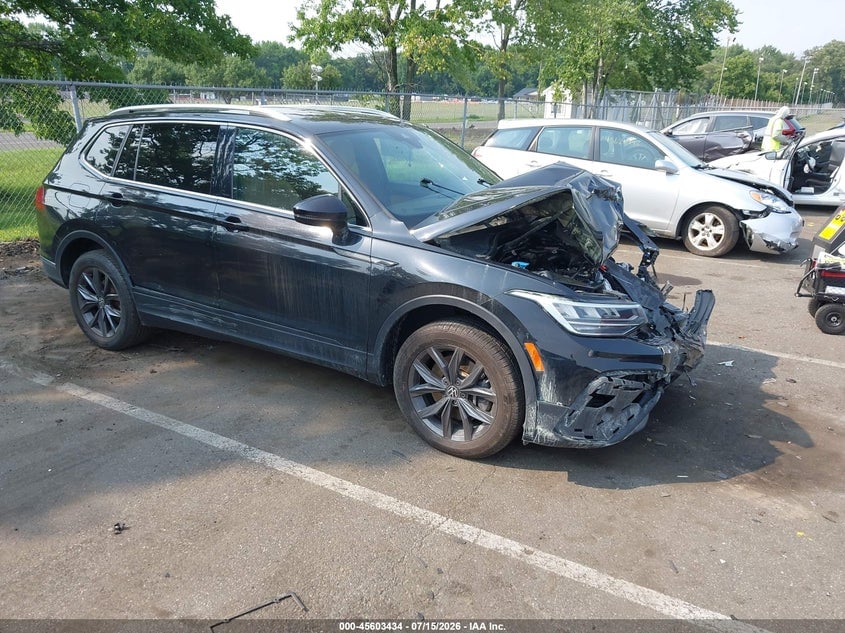 2022 VOLKSWAGEN TIGUAN 2.0T SE | 3VV2B7AX7NM060225 | UPCARS