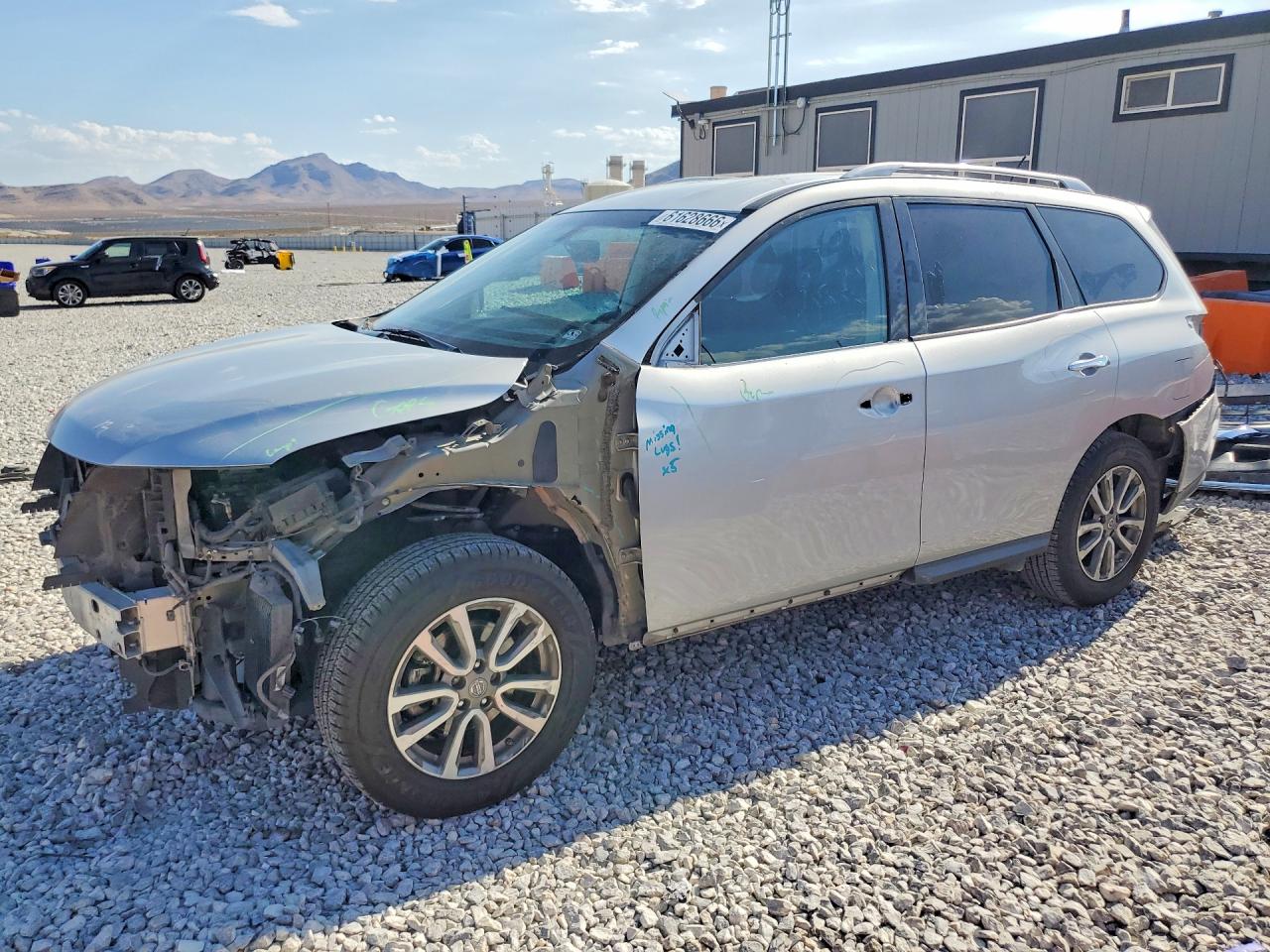 2016 NISSAN PATHFINDER SV | 5N1AR2MM0GC639356 | UPCARS
