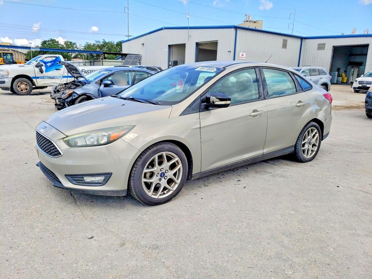 2015 FORD FOCU SE | 1FADP3F20FL310461 | UPCARS