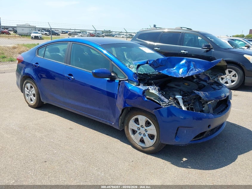 2017 KIA FORTE LX | 3KPFK4A72HE062946 | UPCARS