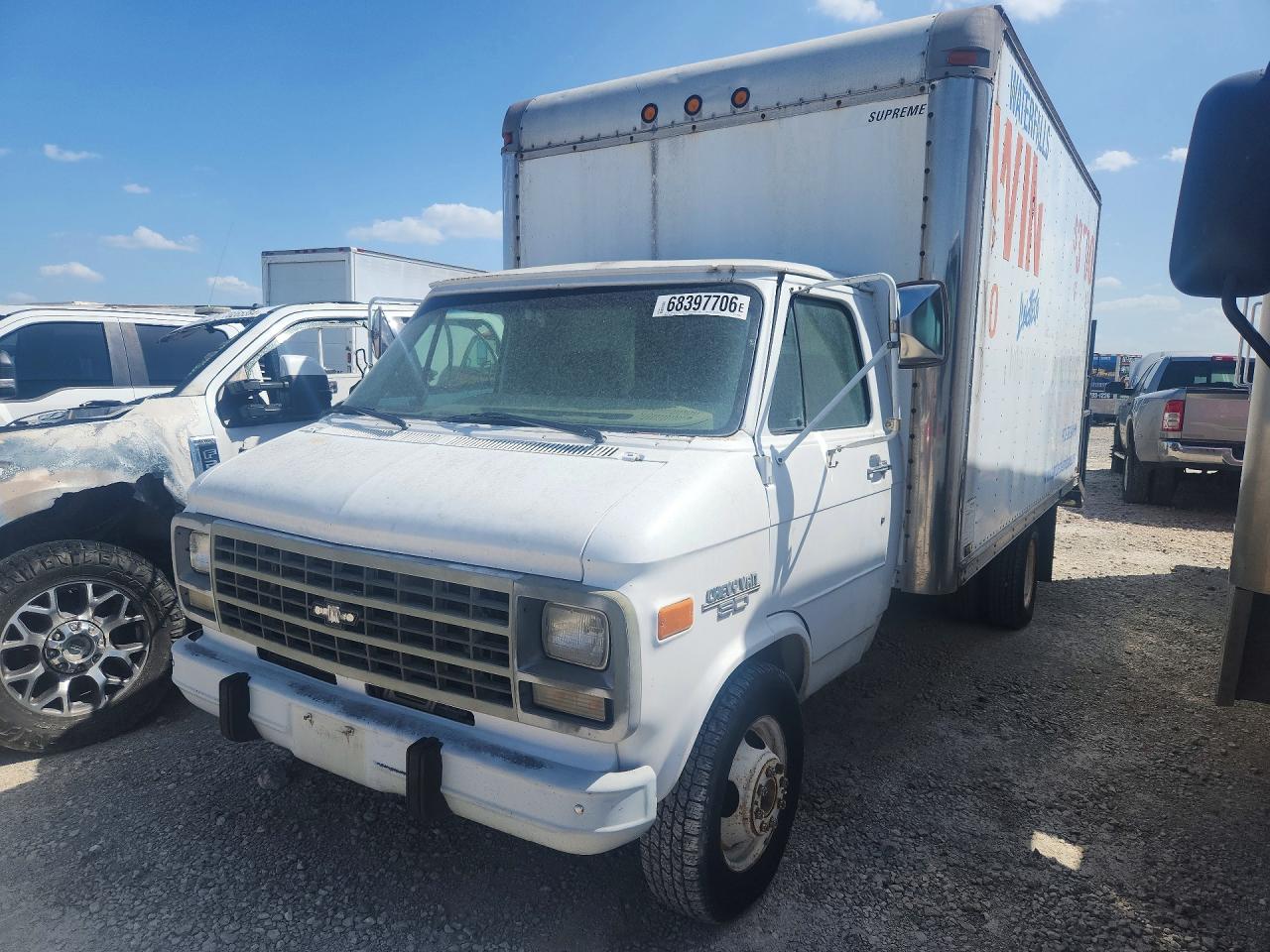 1995 CHEVROLET G SERIES BOX TRUCK | 1GBHG31K1SF224186 | UPCARS