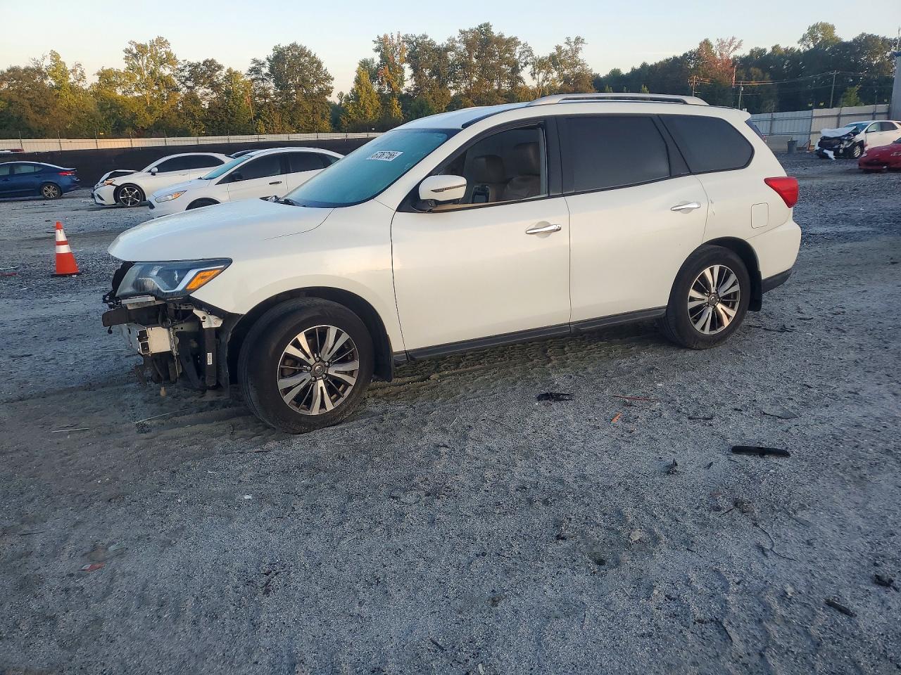 2017 NISSAN PATHFINDER SL | 5N1DR2MN0HC631457 | UPCARS