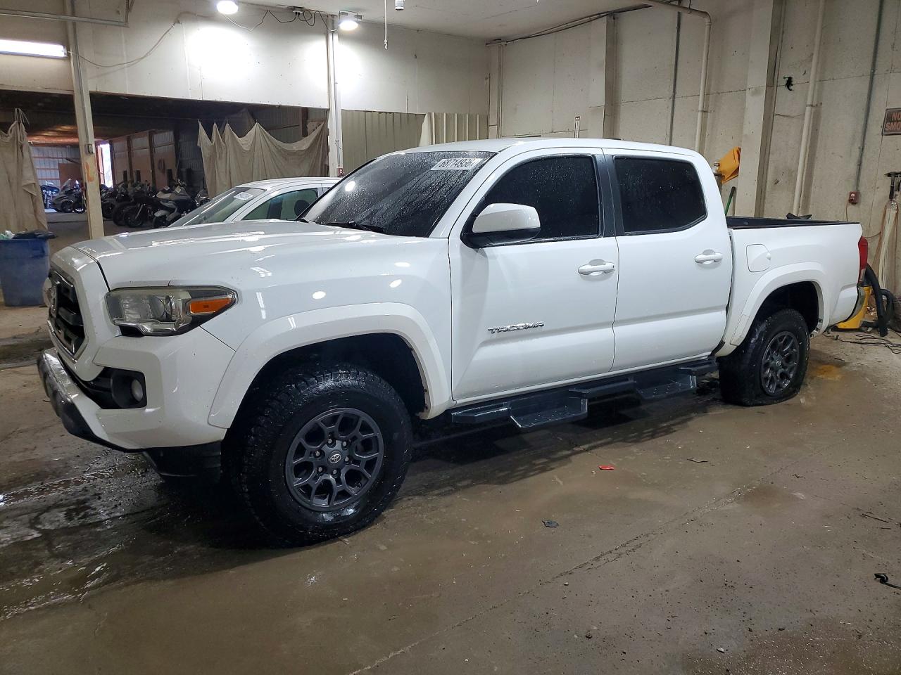 2017 TOYOTA TACOMA SR5 V6 | 3TMCZ5AN8HM111172 | UPCARS