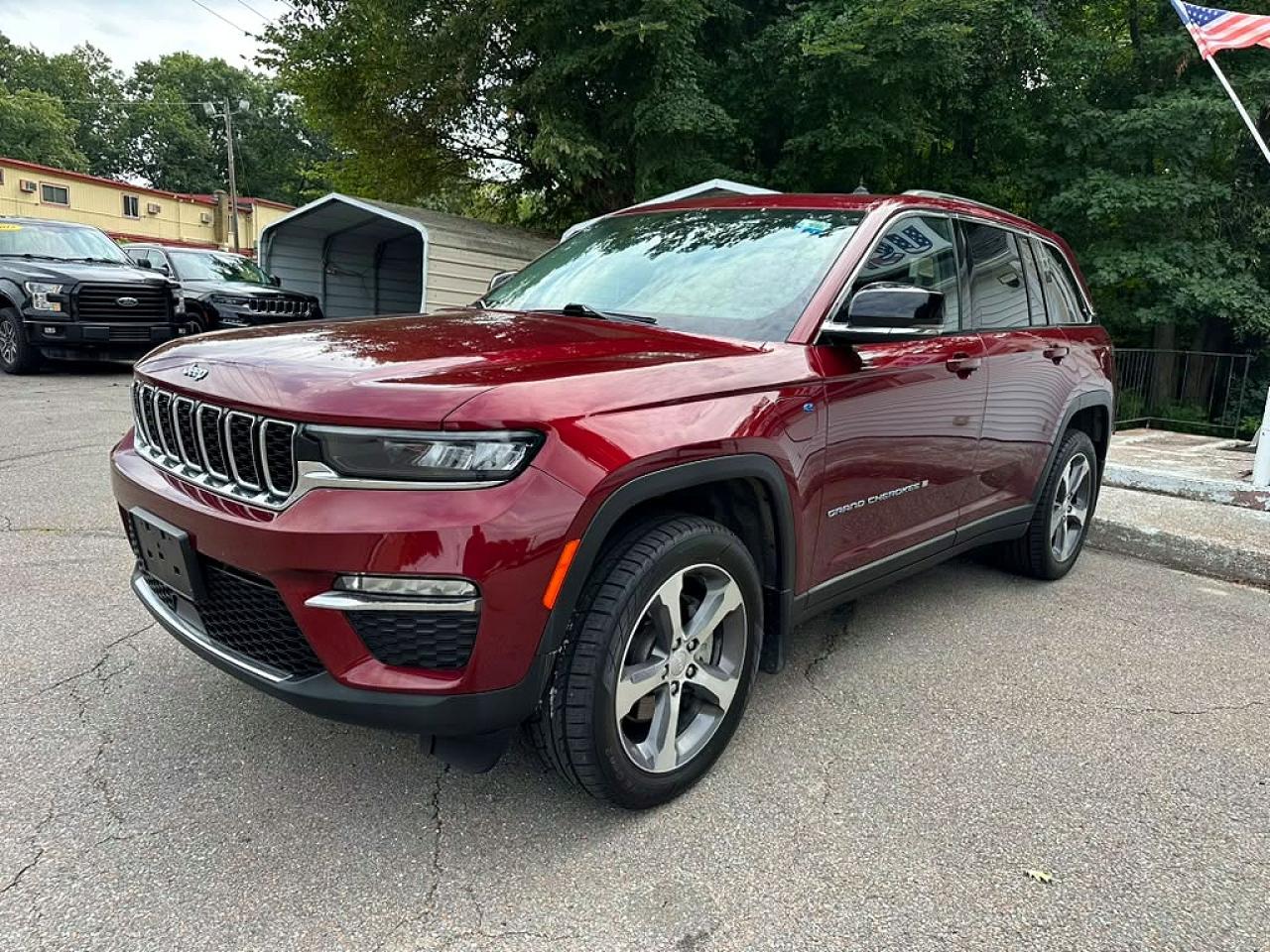 2023 JEEP CHEROKEE LIMITED 4XE | 1C4RJYB65PC650651 | UPCARS